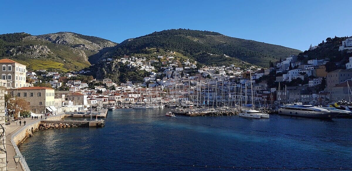 Try a Special Wine Tasting on Hydra