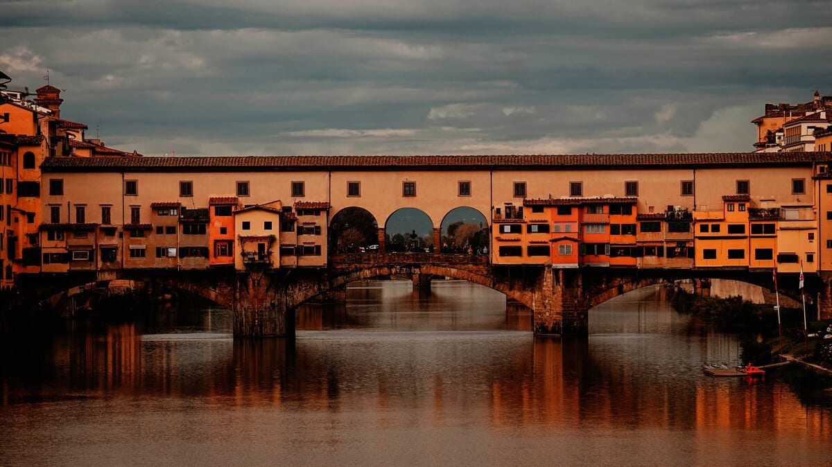 Superb wine bars in Florence. Here is a perfect guide on which ones to pick!